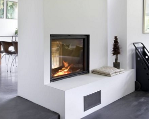 Image of the sleek Stuv 21-95 Dual-Facing Wood Fireplace with a link to the product page.