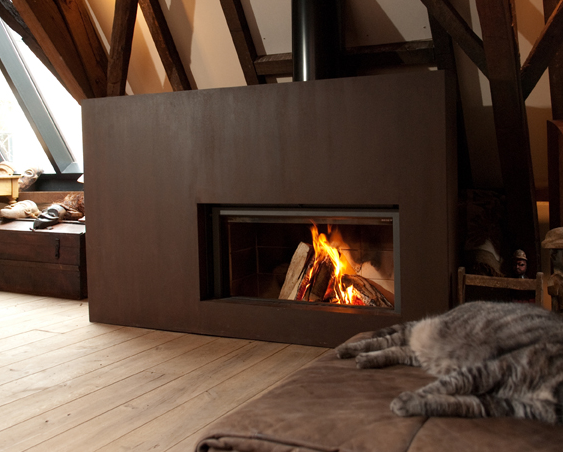 Image of the sleek Stuv 21-125 Clad Wood Fireplace with a link to the product page.